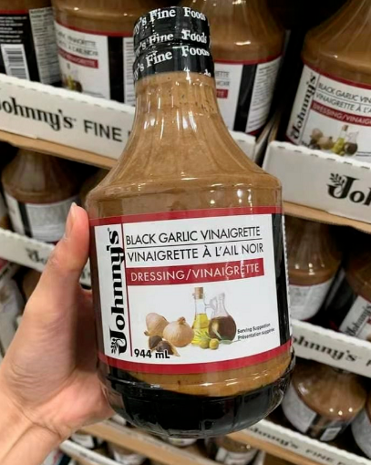 Picture of JOHNNY'S BLACK GARLIC VINAIGRETTE 944 ml